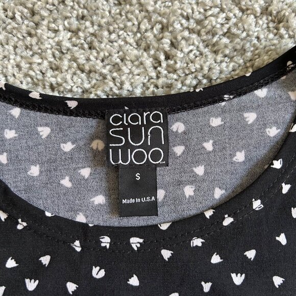 Clara Sun Woo Womens Sz Small Black Sleeveless Heart Print Tank Top - Picture 3 of 7
